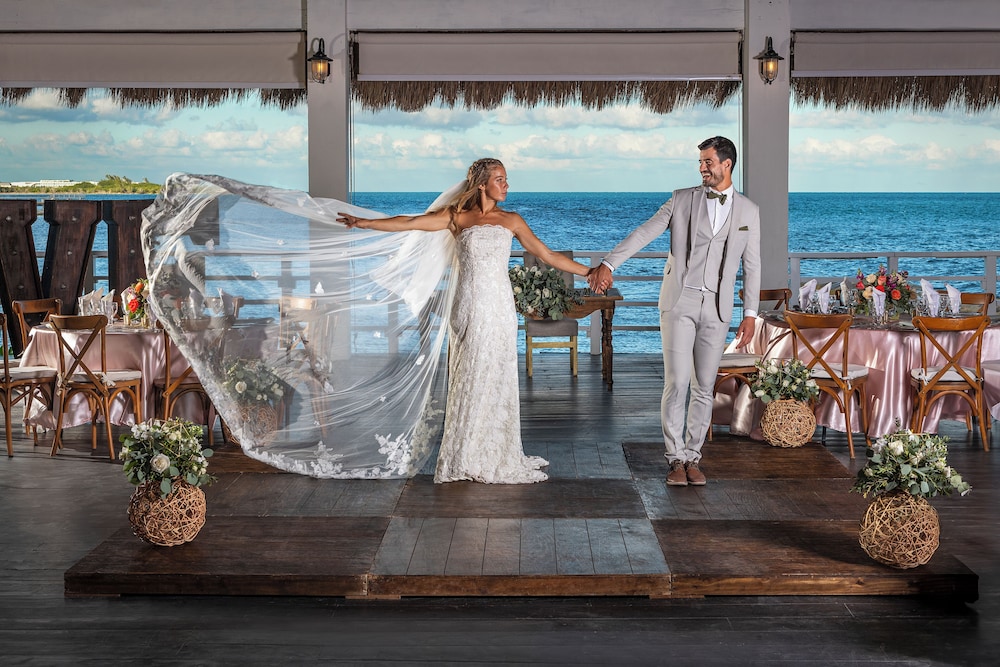 Ocean Maya Royale - Adults Only -  All Inclusive — Restaurant & bars in Playa del Carmen, Quintana Roo