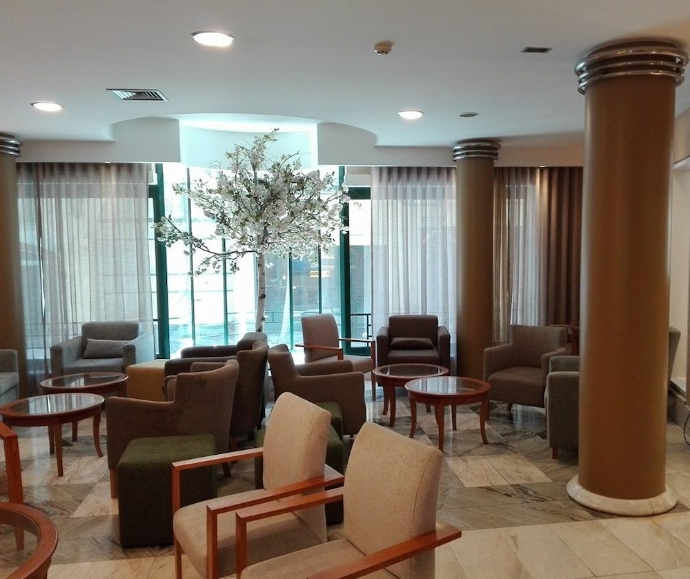 Hotel Windsor — Hotel building in Funchal, Madeira