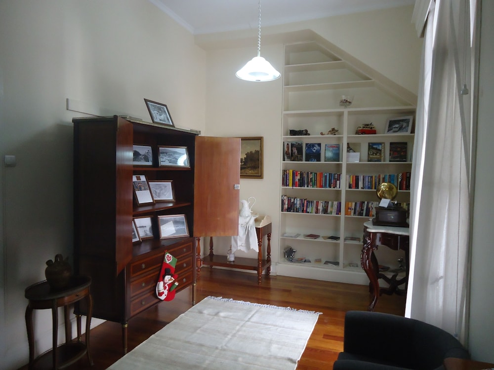 Hotel Windsor — Hotel rooms in Funchal, Madeira