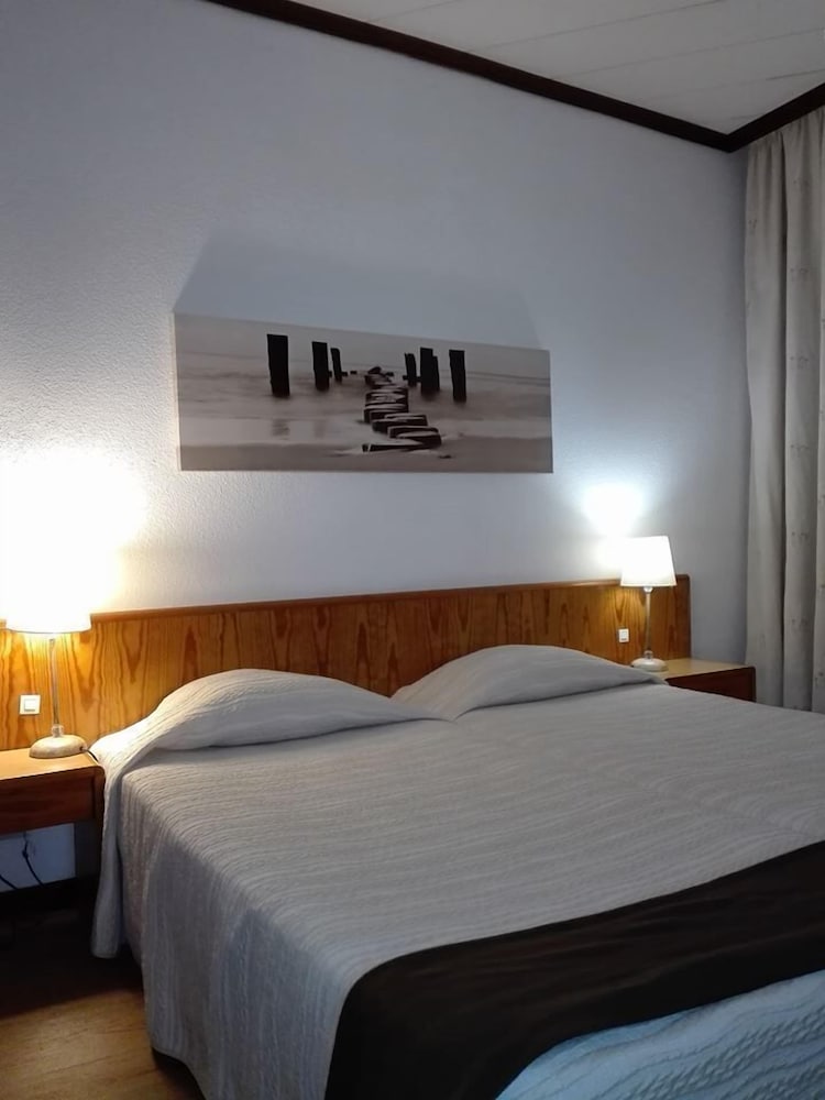 Hotel Windsor — Hotel rooms in Funchal, Madeira
