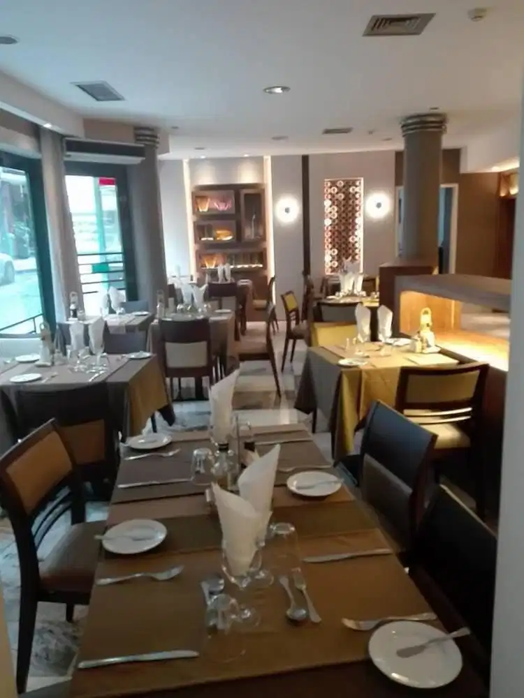Hotel Windsor — Restaurant & bars in Funchal, Madeira