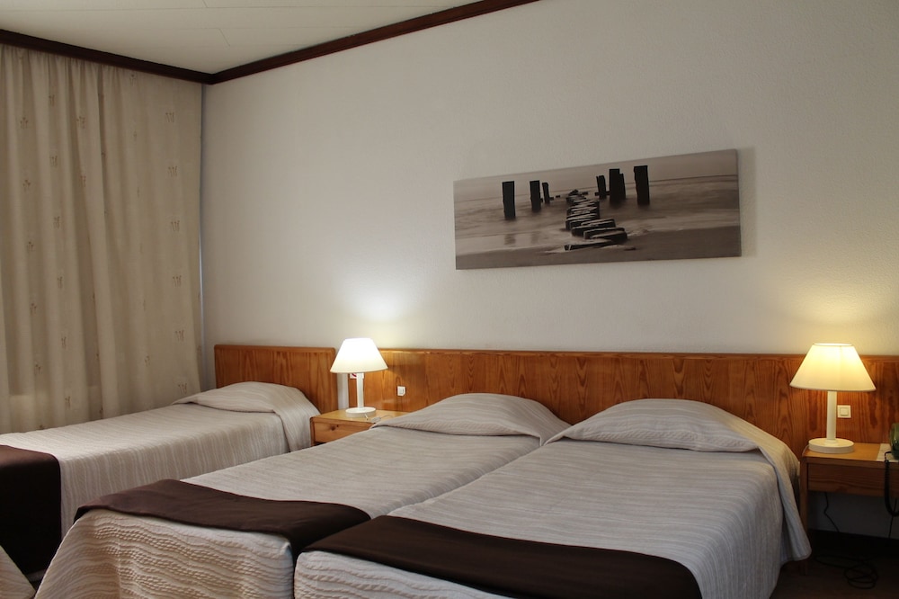 Hotel Windsor — Hotel rooms in Funchal, Madeira