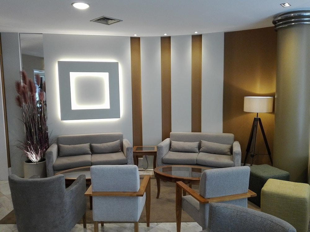 Hotel Windsor — Hotel rooms in Funchal, Madeira