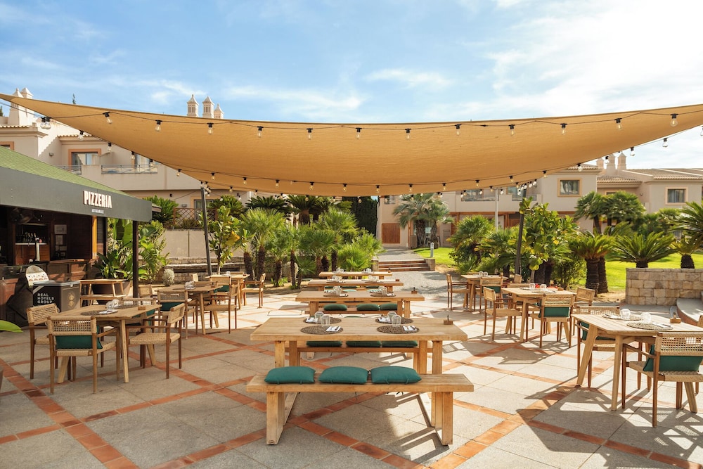 Grande Real Santa Eulalia Resort — Restaurant & bars in Albufeira, Faro
