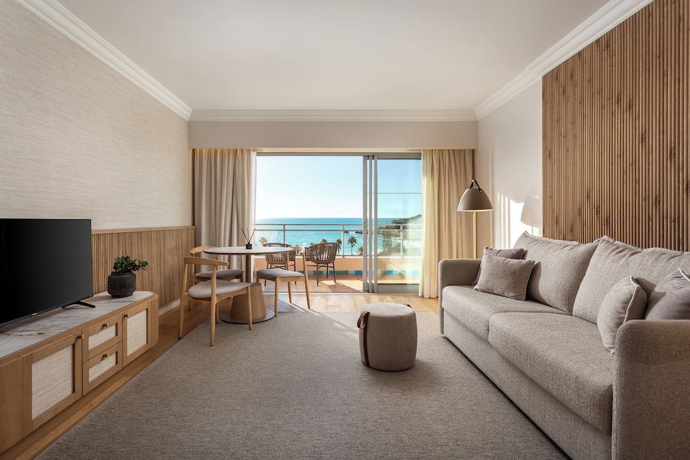 Grande Real Santa Eulalia Resort — Hotel rooms in Albufeira, Faro