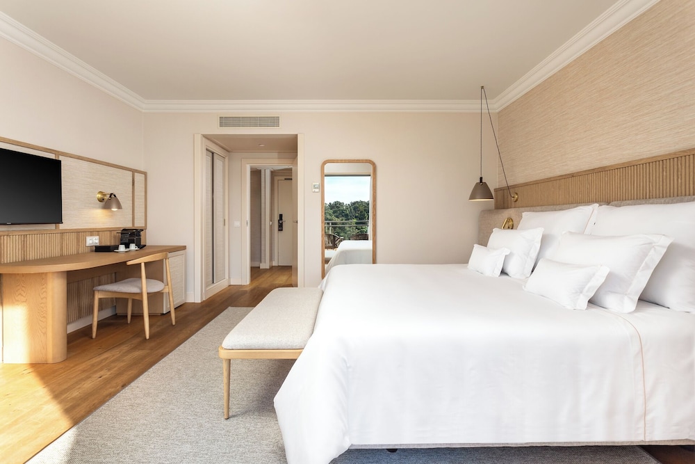 Grande Real Santa Eulalia Resort — Hotel rooms in Albufeira, Faro