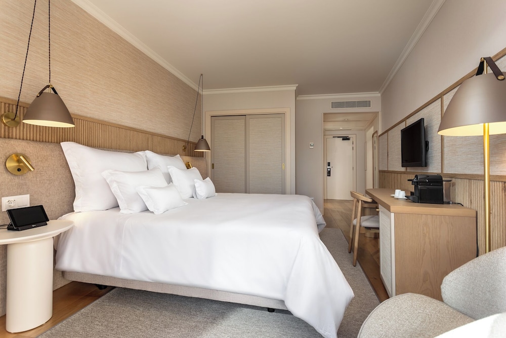 Grande Real Santa Eulalia Resort — Hotel rooms in Albufeira, Faro