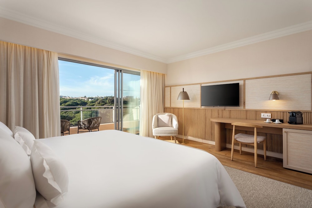 Grande Real Santa Eulalia Resort — Hotel rooms in Albufeira, Faro