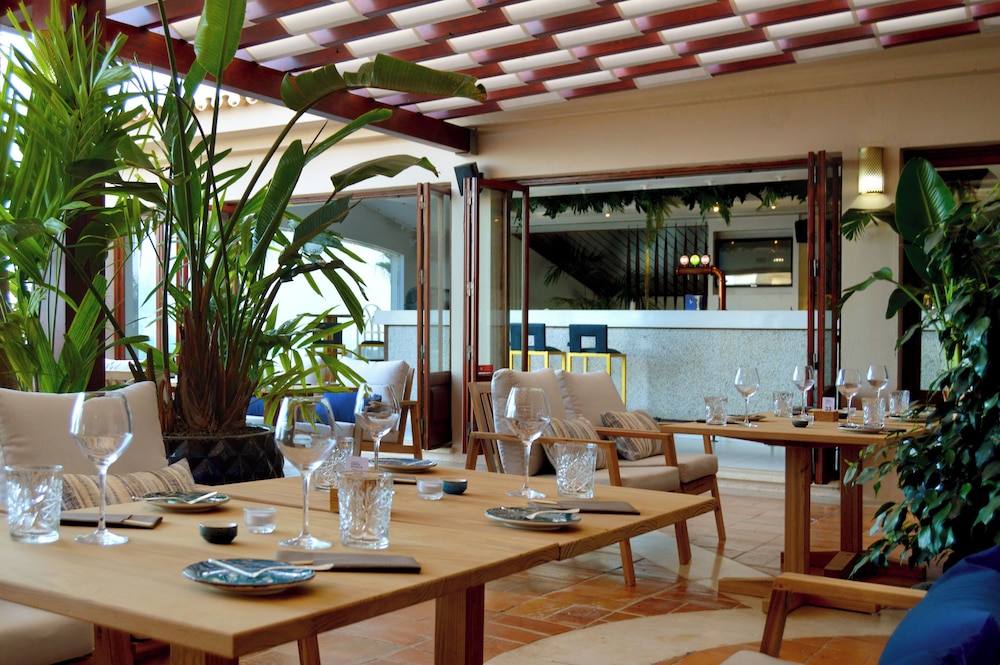 Grande Real Santa Eulalia Resort — Restaurant & bars in Albufeira, Faro