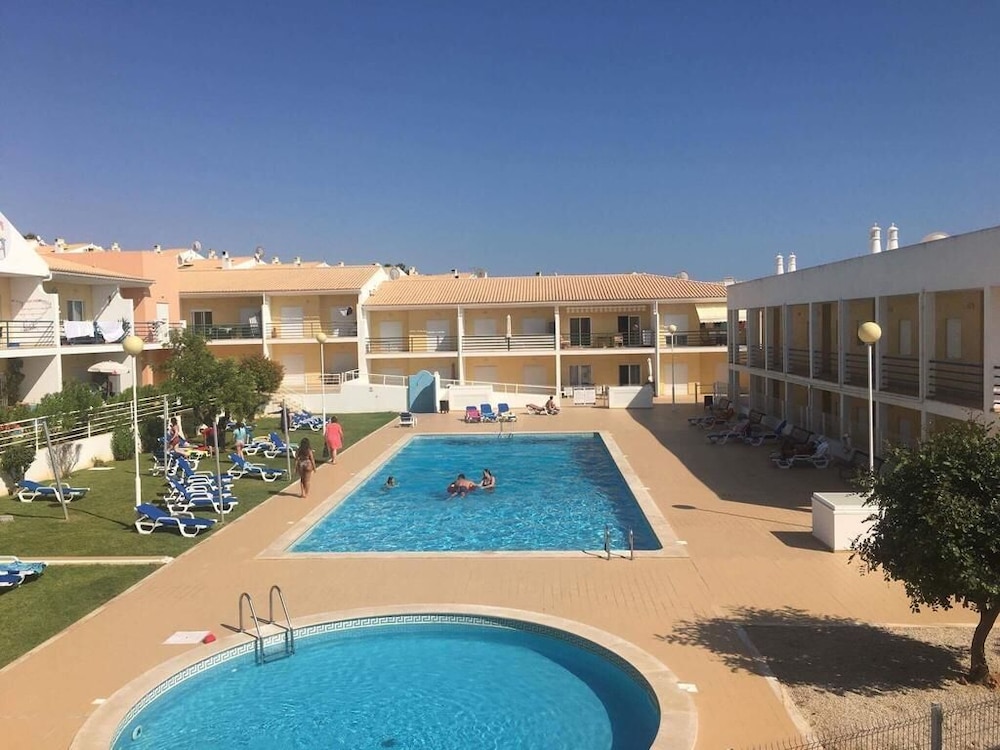 Jardins Vale de Parra — Swimming pool in Albufeira, Faro