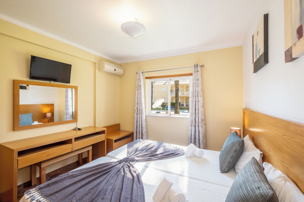 Jardins Vale de Parra — Hotel rooms in Albufeira, Faro