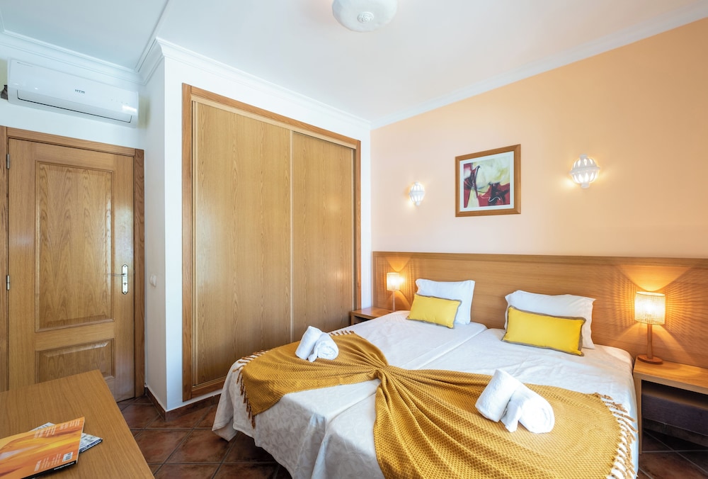 Jardins Vale de Parra — Hotel rooms in Albufeira, Faro