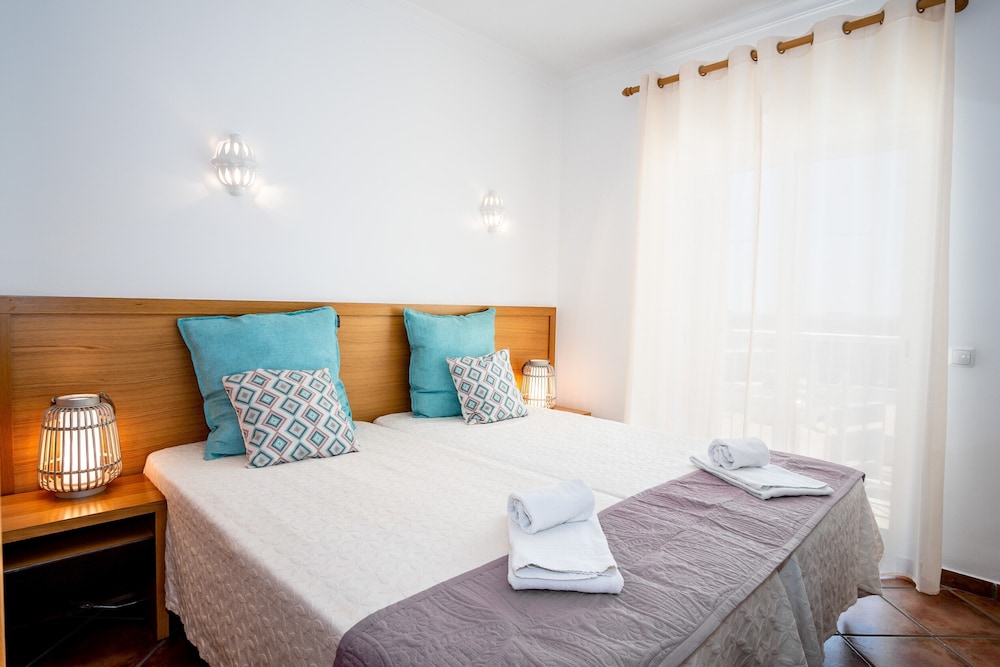 Jardins Vale de Parra — Hotel rooms in Albufeira, Faro