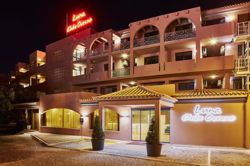 Luna Clube Oceano — Hotel building in Albufeira, Faro