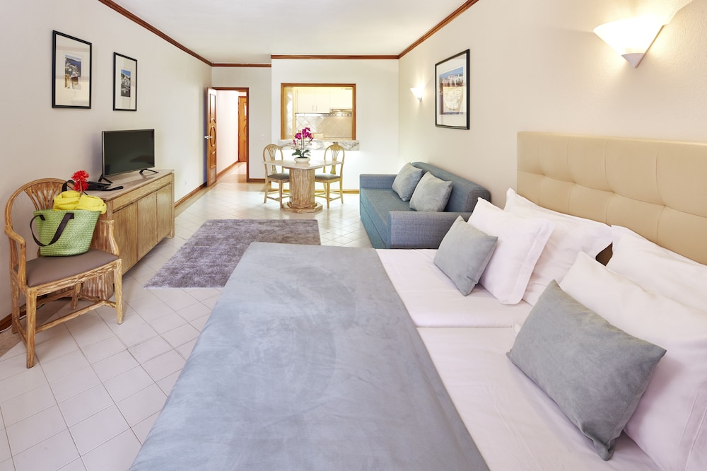 Luna Clube Oceano — Hotel rooms in Albufeira, Faro