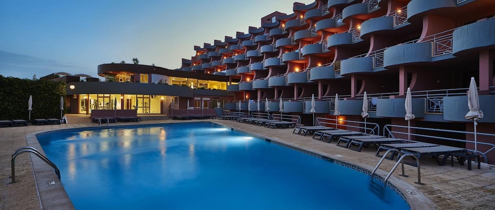 Luna Clube Oceano — Hotel building in Albufeira, Faro