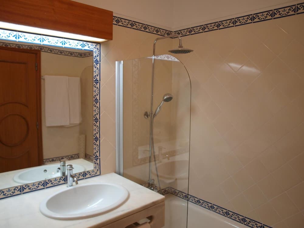 Luna Clube Oceano — Hotel rooms in Albufeira, Faro