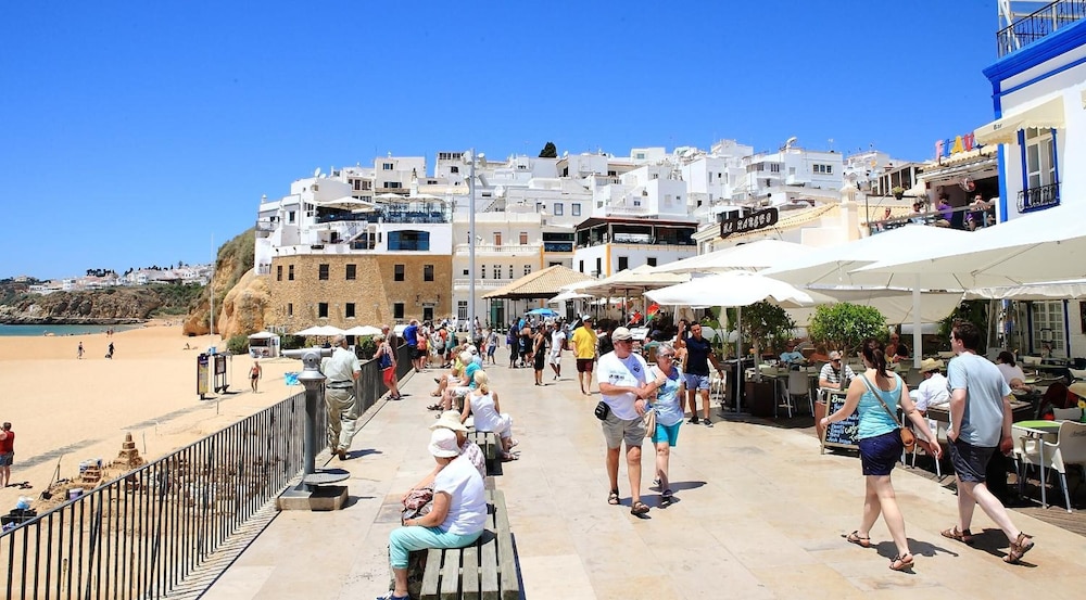 Luna Clube Oceano — Attractions in the area in Albufeira, Faro