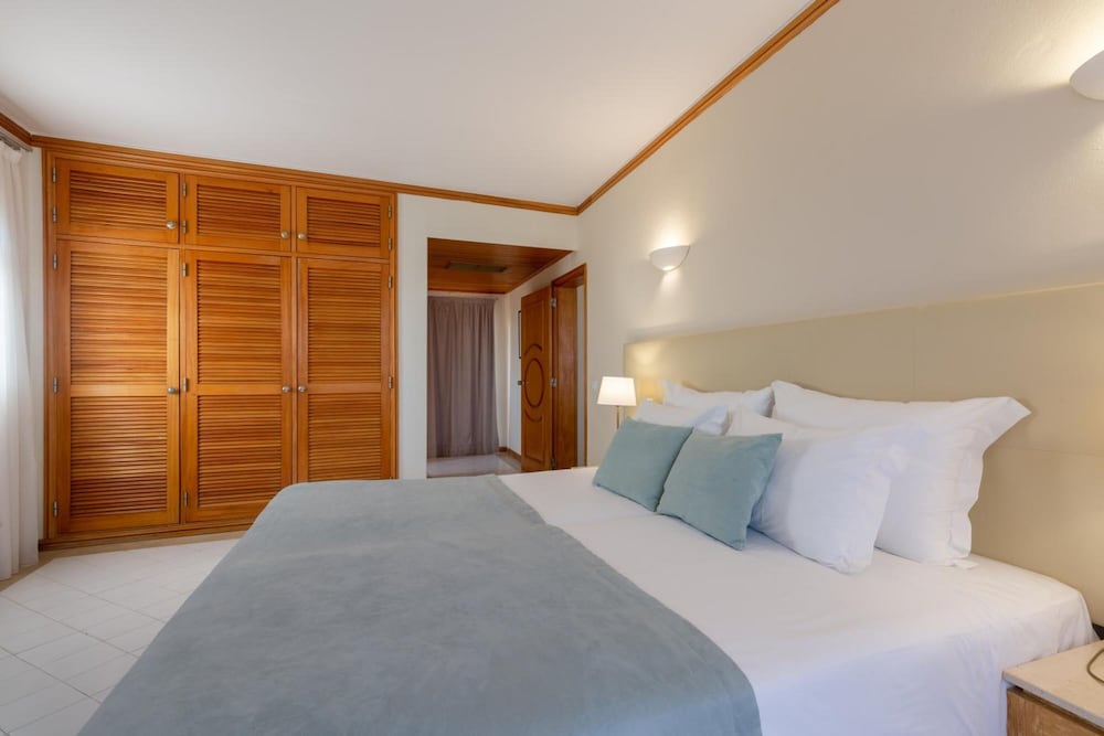Luna Clube Oceano — Hotel rooms in Albufeira, Faro