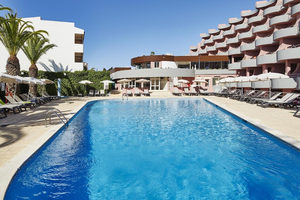 Luna Clube Oceano — Swimming pool in Albufeira, Faro