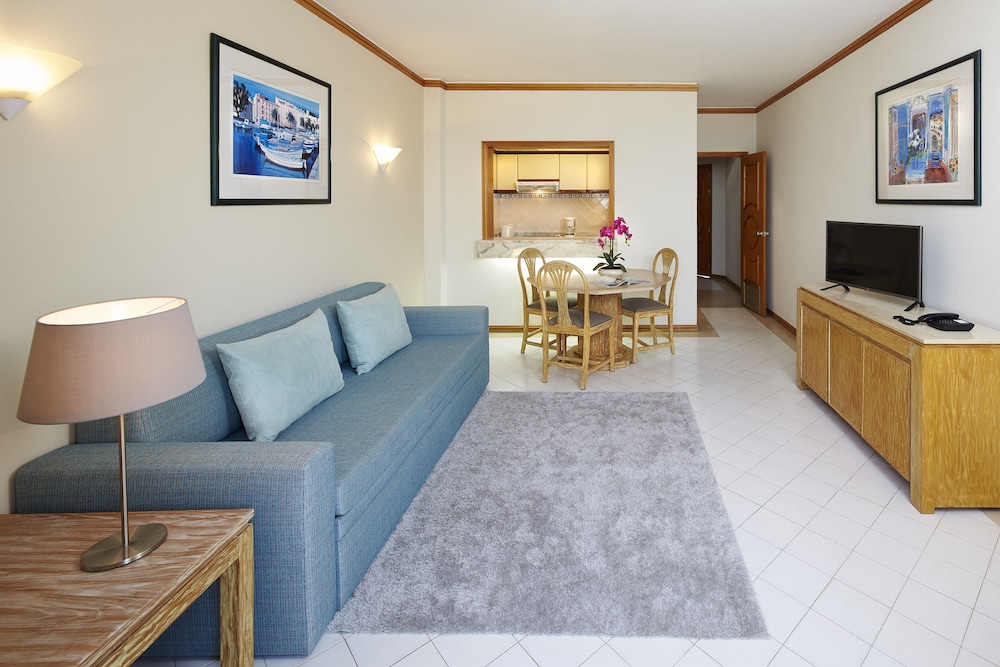 Luna Clube Oceano — Hotel rooms in Albufeira, Faro