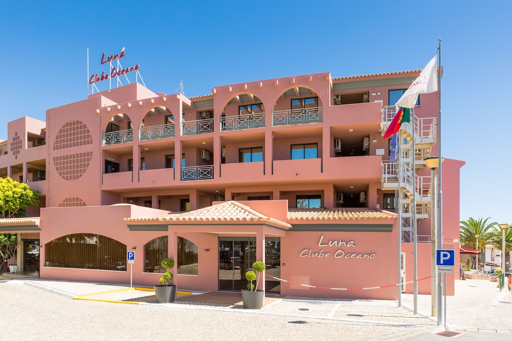 Luna Clube Oceano — Hotel building in Albufeira, Faro