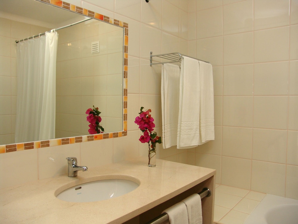 Novochoro Apartments — Hotel rooms in Albufeira, Faro