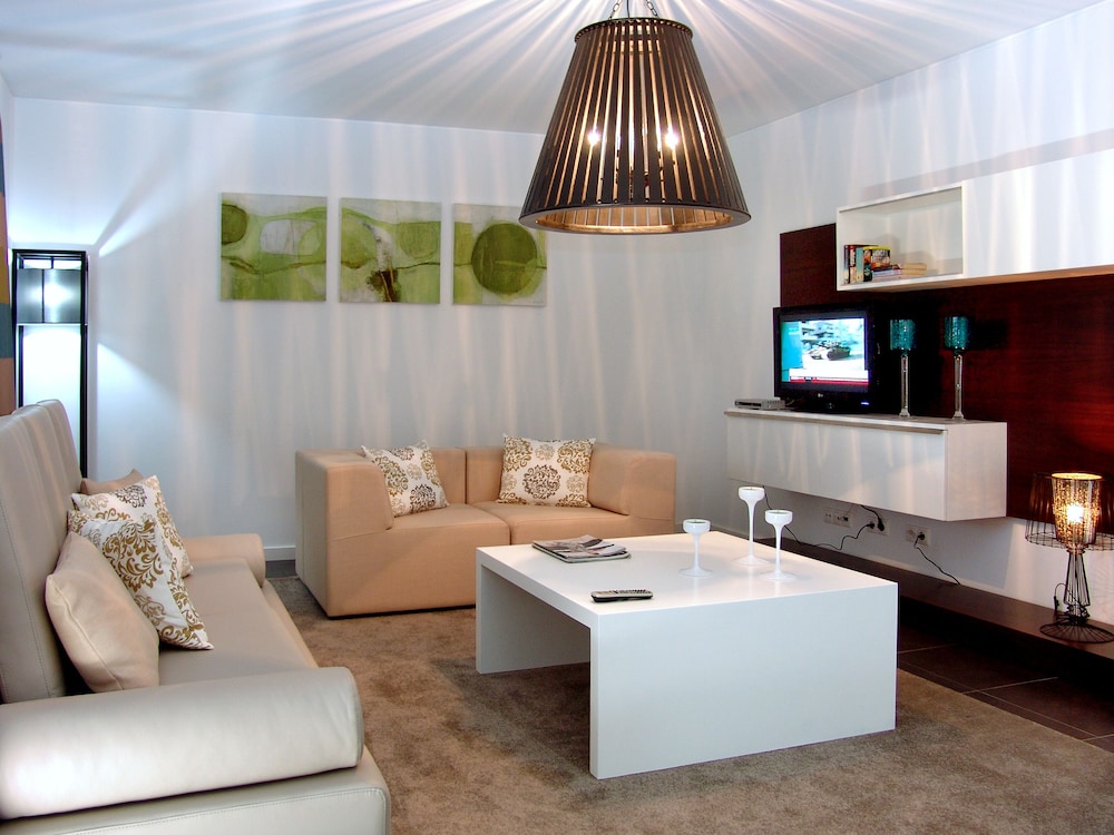 Novochoro Apartments — Hotel rooms in Albufeira, Faro