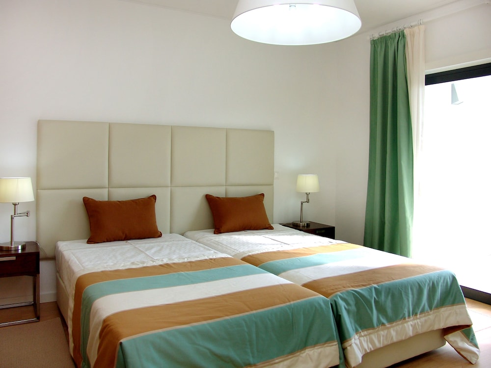 Novochoro Apartments — Hotel rooms in Albufeira, Faro