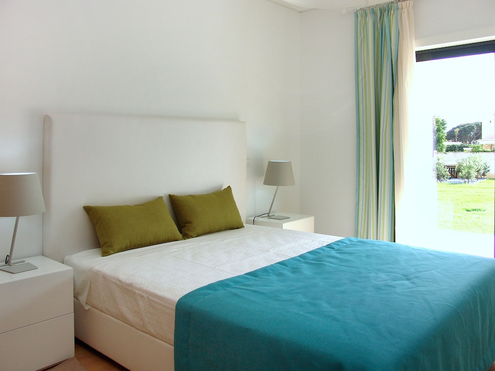 Novochoro Apartments — Hotel rooms in Albufeira, Faro