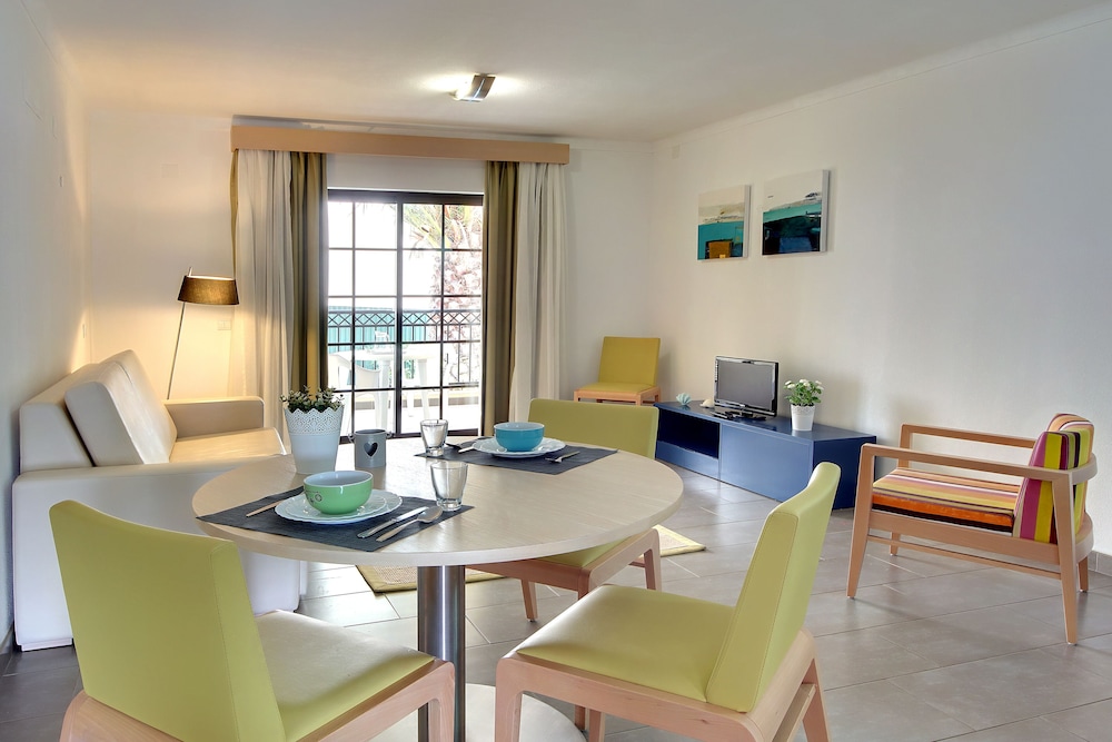 Novochoro Apartments — Hotel rooms in Albufeira, Faro