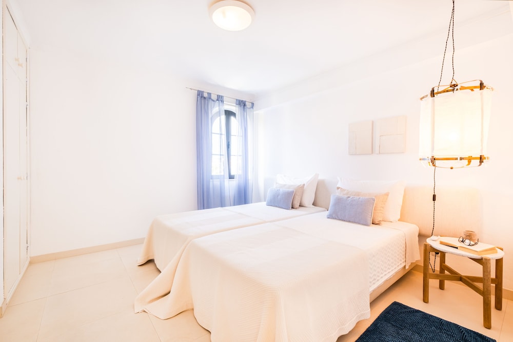 Novochoro Apartments — Hotel rooms in Albufeira, Faro