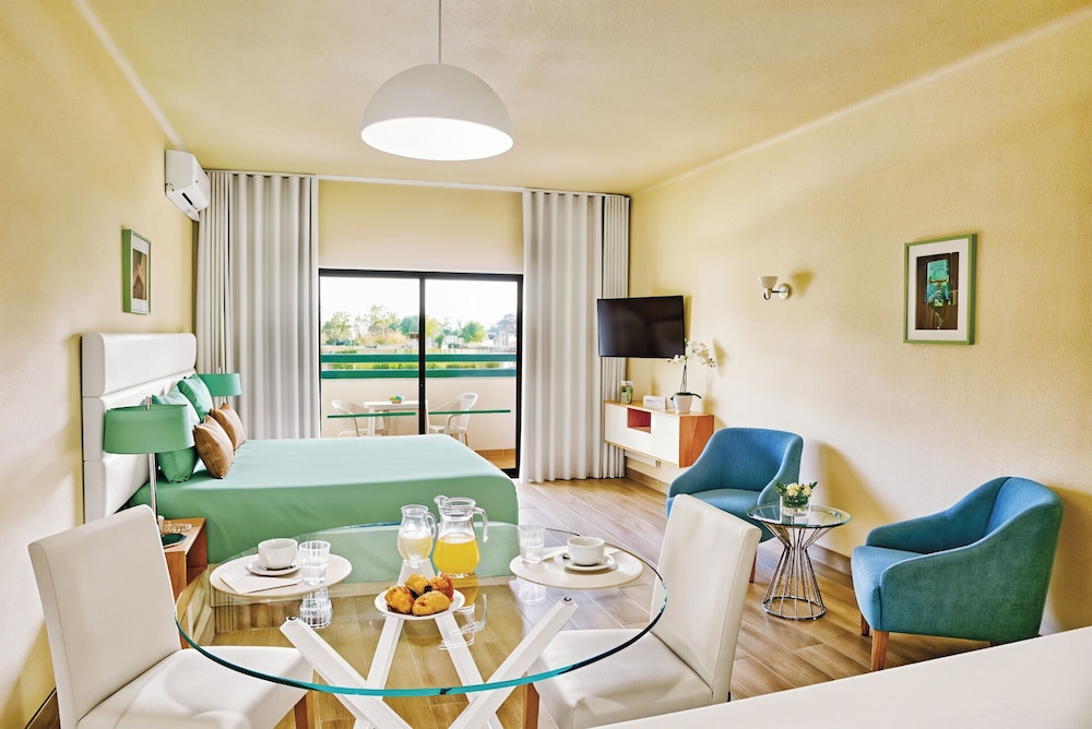 Ondamar Hotel — Hotel rooms in Albufeira, Faro
