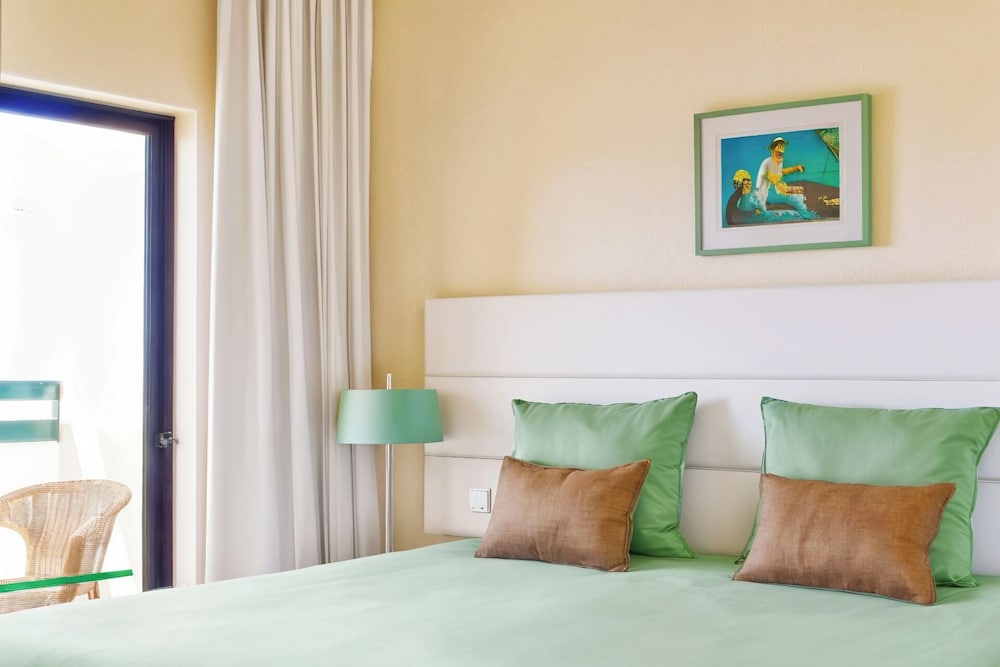 Ondamar Hotel — Hotel rooms in Albufeira, Faro