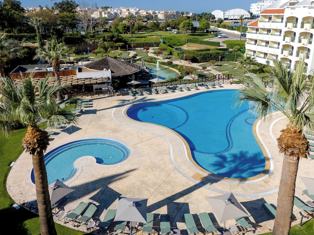 Ondamar Hotel — Swimming pool in Albufeira, Faro