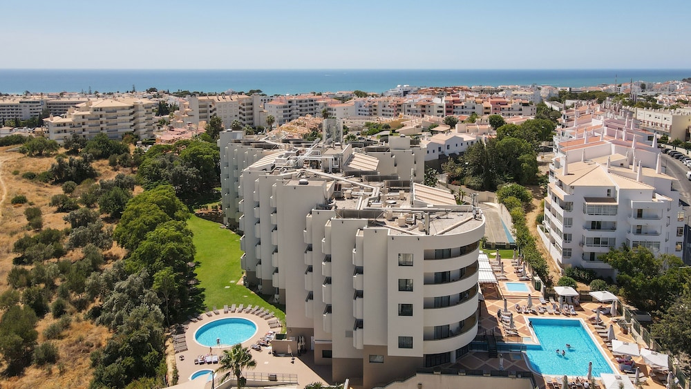 Holiday Inn Algarve Albufeira by IHG — Main photo in Albufeira, Faro
