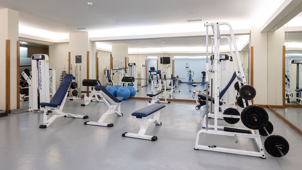 Holiday Inn Algarve Albufeira by IHG — Sports & recreation in Albufeira, Faro