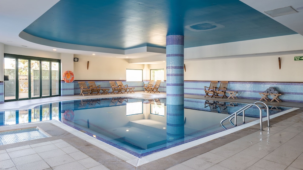 Holiday Inn Algarve Albufeira by IHG — Swimming pool in Albufeira, Faro