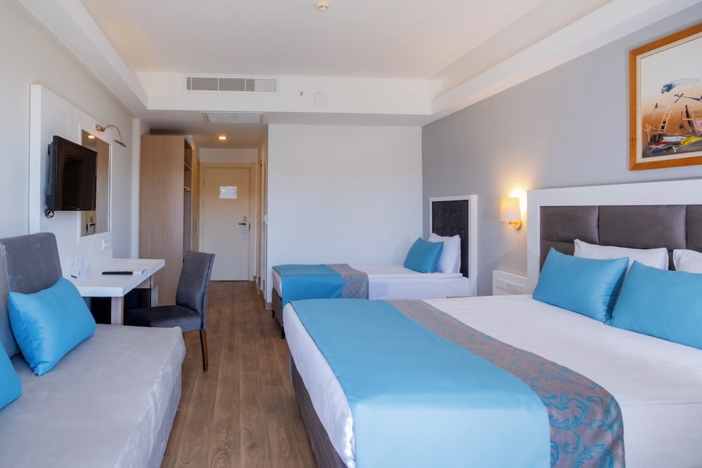 Fore Resort & Spa — Hotel rooms in Kemer