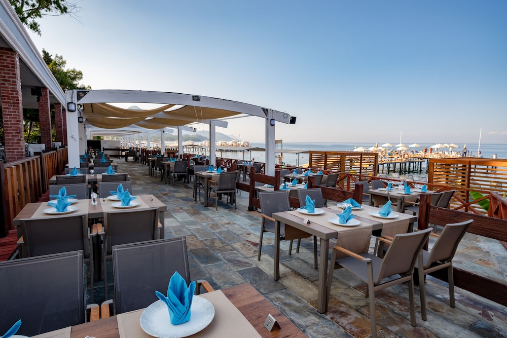 Fore Resort & Spa — Restaurant & bars in Kemer