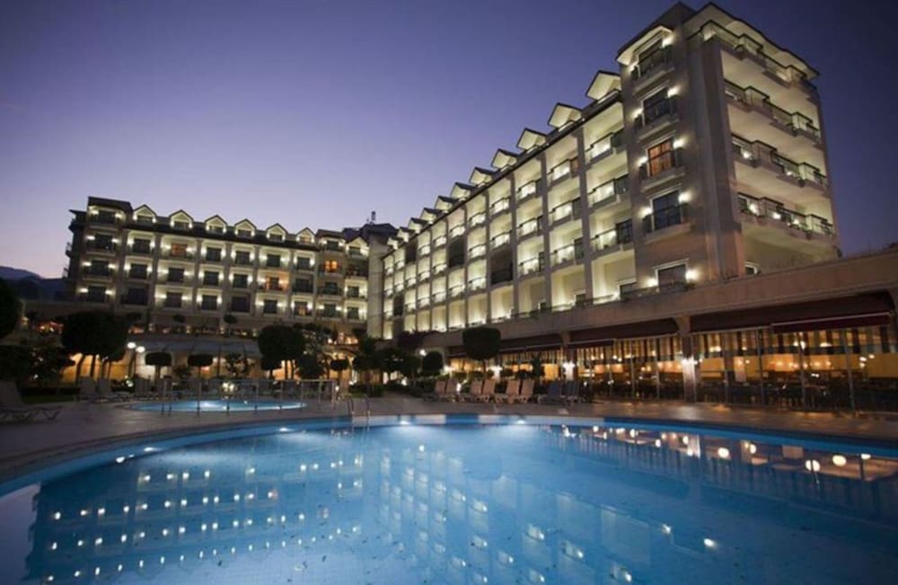 Fore Resort & Spa — Hotel building in Kemer