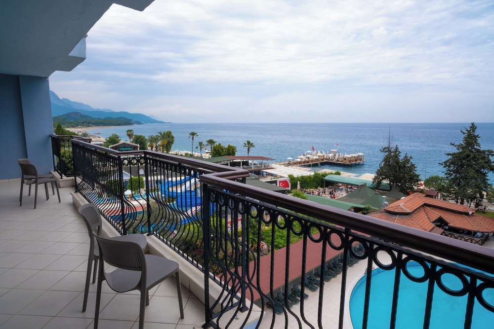 Fore Resort & Spa — Beach in Kemer