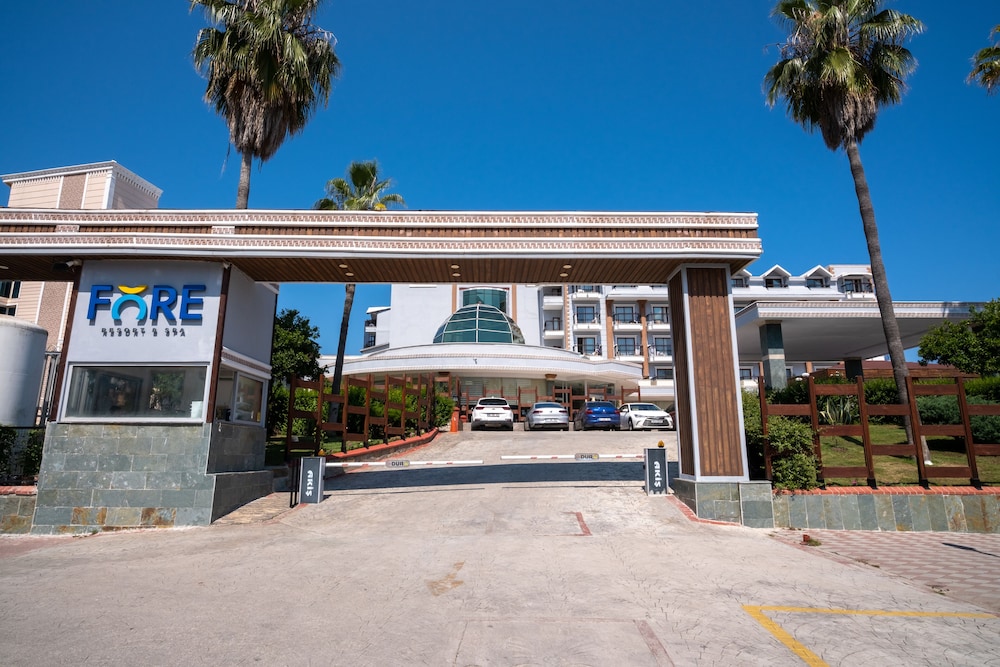 Fore Resort & Spa — Hotel building in Kemer