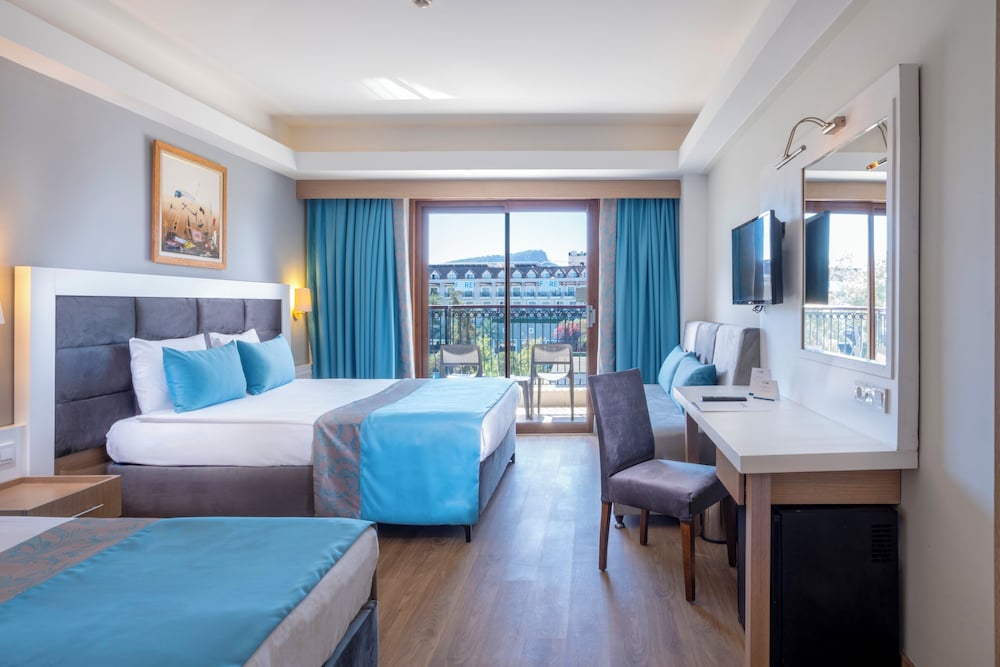 Fore Resort & Spa — Hotel rooms in Kemer