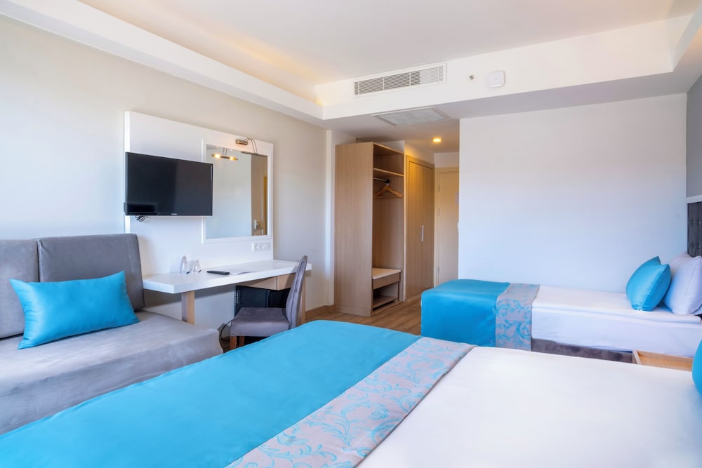 Fore Resort & Spa — Hotel rooms in Kemer