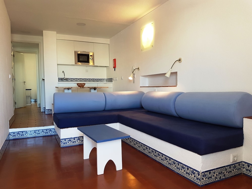 Apartamentos Soldoiro — Hotel rooms in Albufeira, Faro