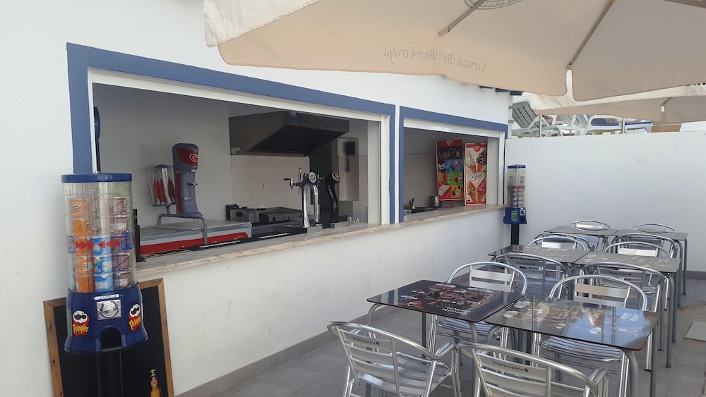 Apartamentos Soldoiro — Restaurant & bars in Albufeira, Faro