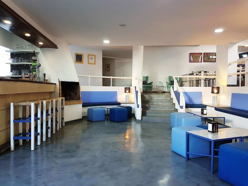 Apartamentos Soldoiro — Restaurant & bars in Albufeira, Faro