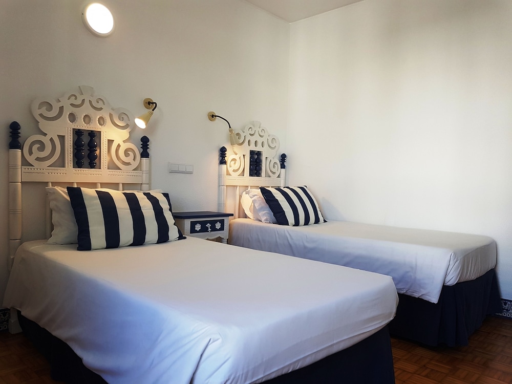 Apartamentos Soldoiro — Hotel rooms in Albufeira, Faro