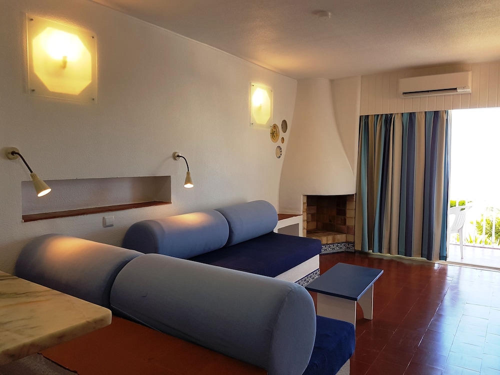Apartamentos Soldoiro — Hotel rooms in Albufeira, Faro